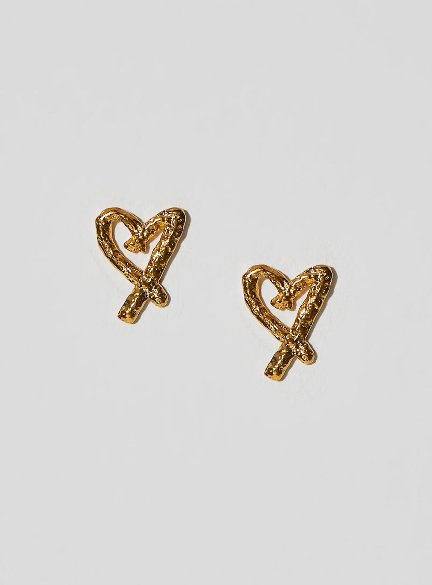 PAR ICI Heart Studs